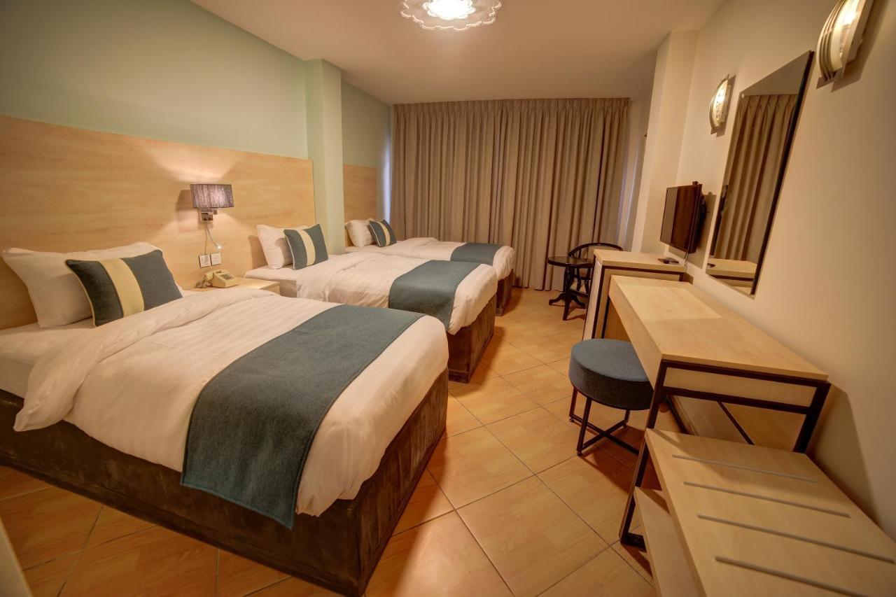 Crystal Hotel Aqaba Exterior photo