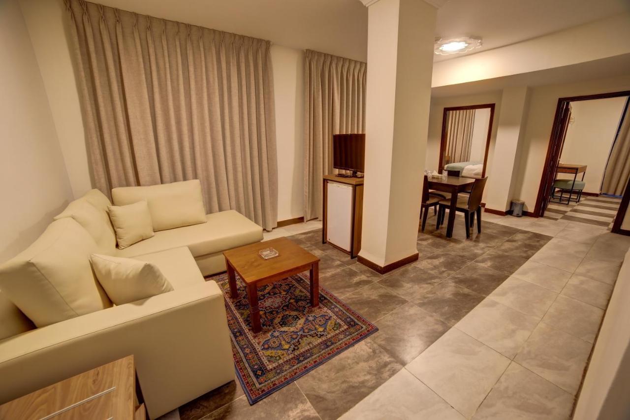 Crystal Hotel Aqaba Exterior photo